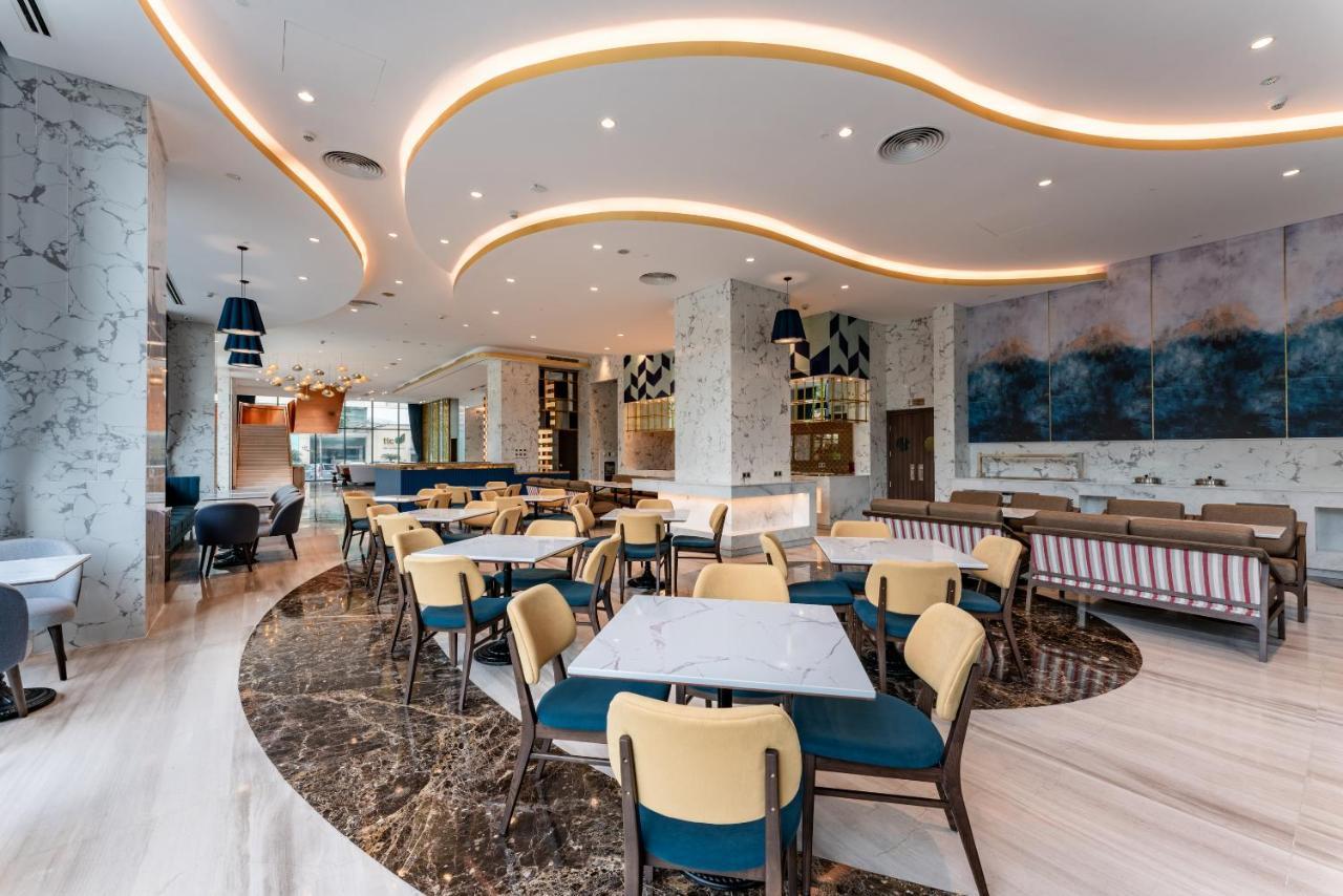 Moevenpick Living West Hanoi Buitenkant foto