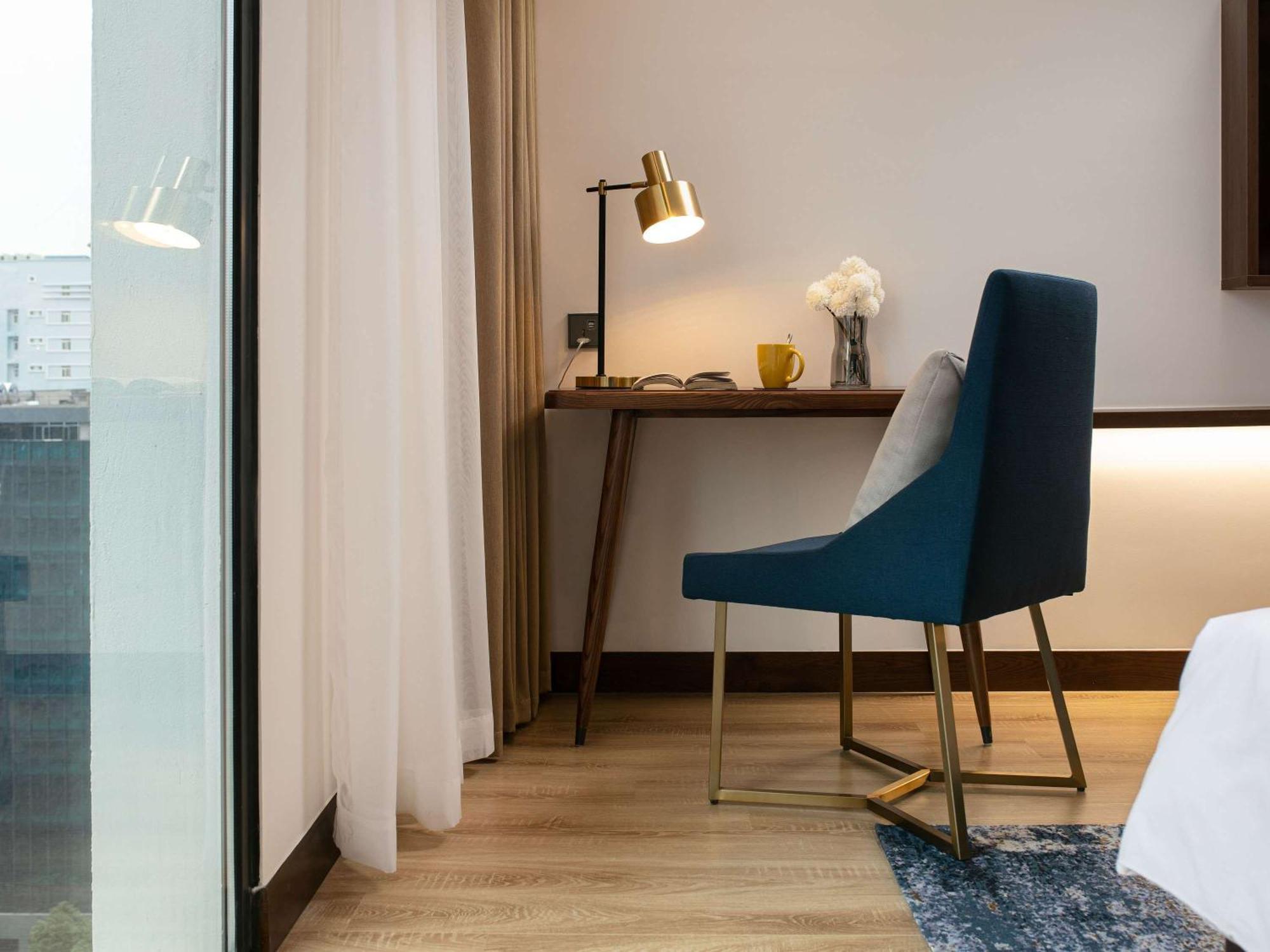 Moevenpick Living West Hanoi Buitenkant foto