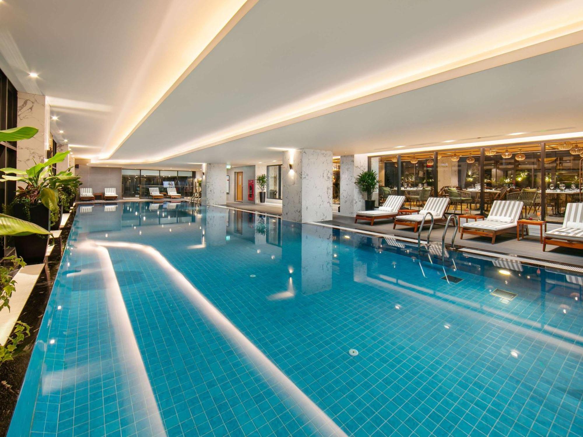 Moevenpick Living West Hanoi Buitenkant foto